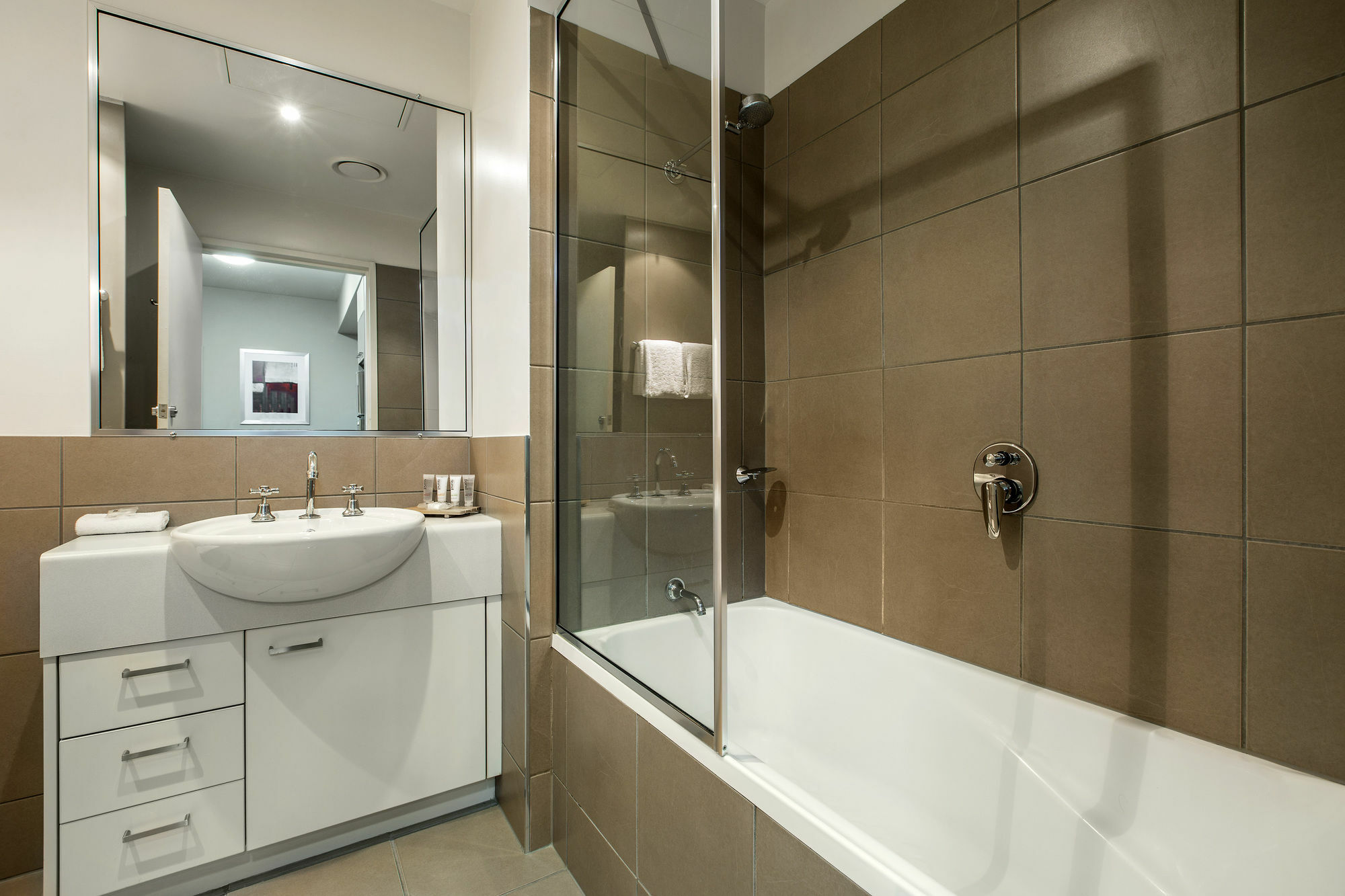 Gladstone Downtown Central Apartment Hotel Official Екстер'єр фото